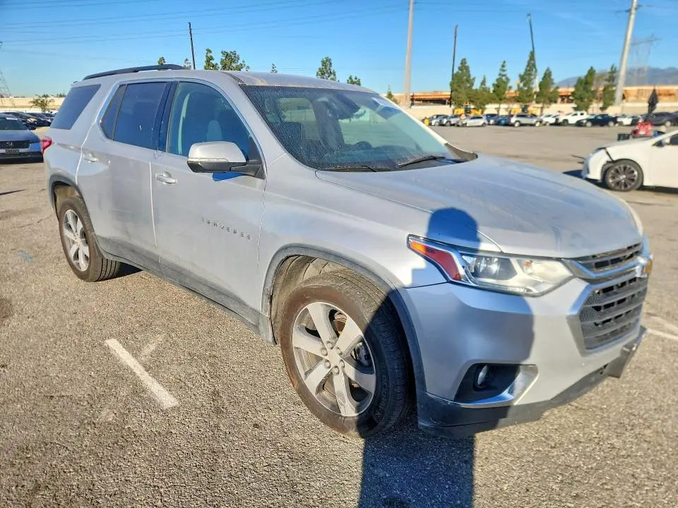 2021 CHEVROLET TRAVERSE LT  