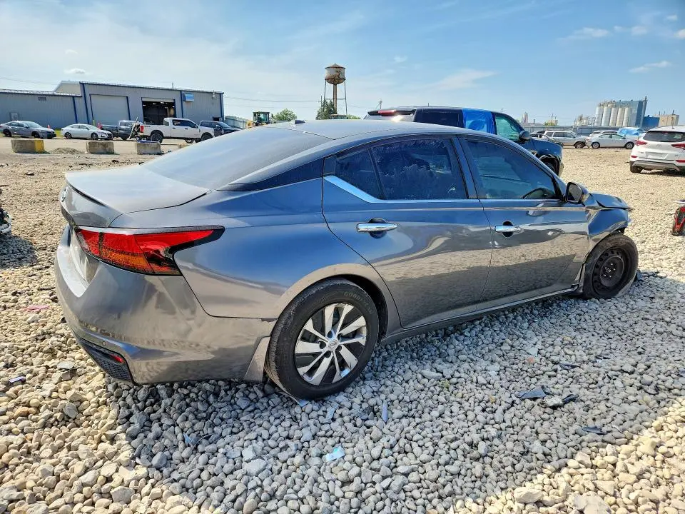 2020 NISSAN ALTIMA S  