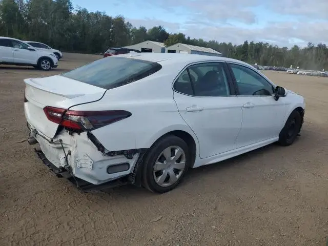 2022 TOYOTA CAMRY XLE  