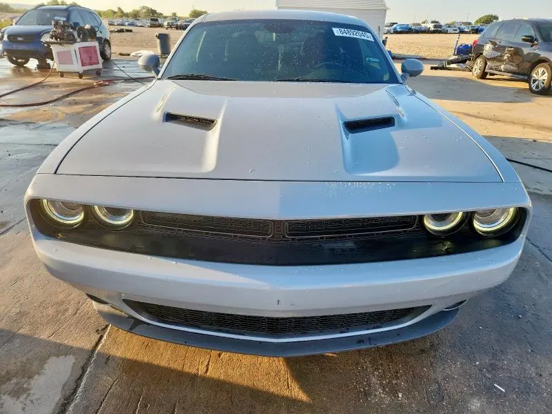 2022 DODGE CHALLENGER SXT  