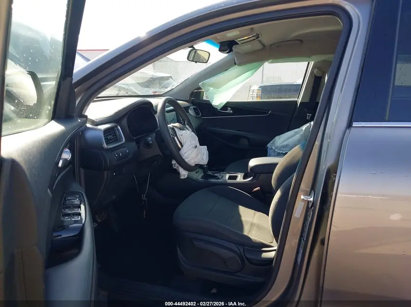 2019 KIA SORENTO 2.4L LX