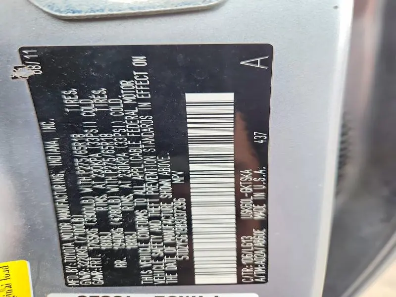 2011 TOYOTA SEQUOIA SR5  