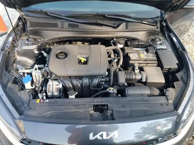 2024 KIA FORTE GT LINE  