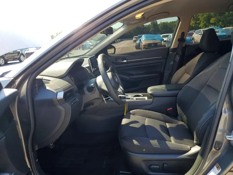 2024 NISSAN ALTIMA SV  