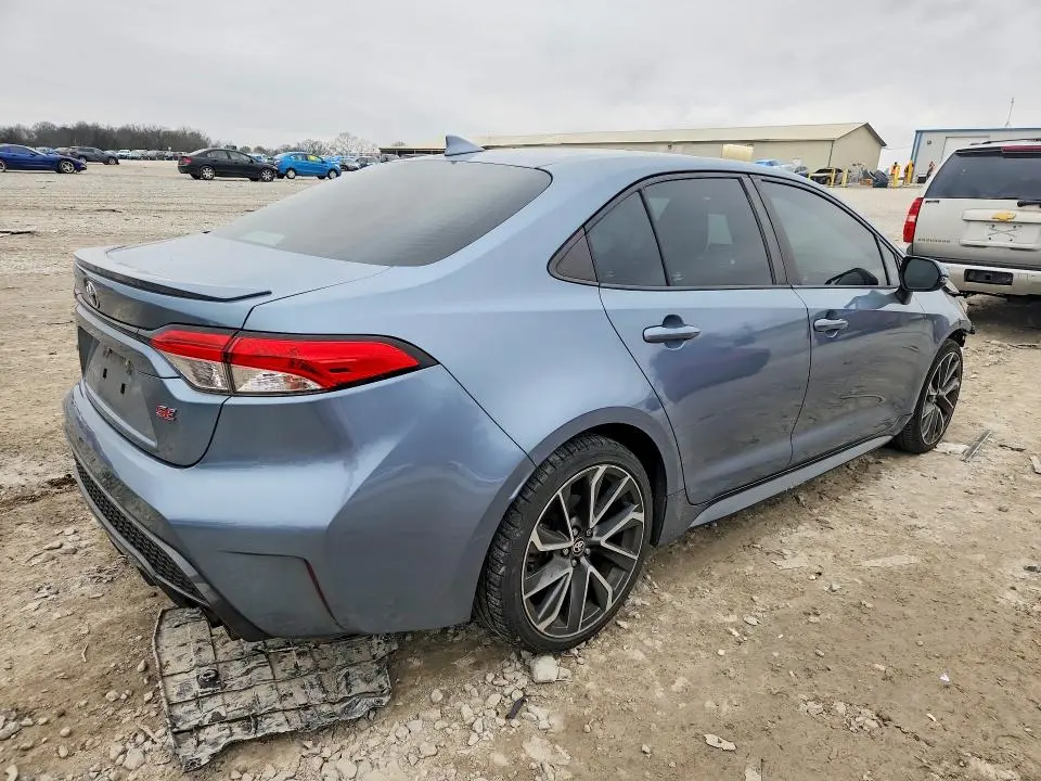 2020 TOYOTA COROLLA SE  