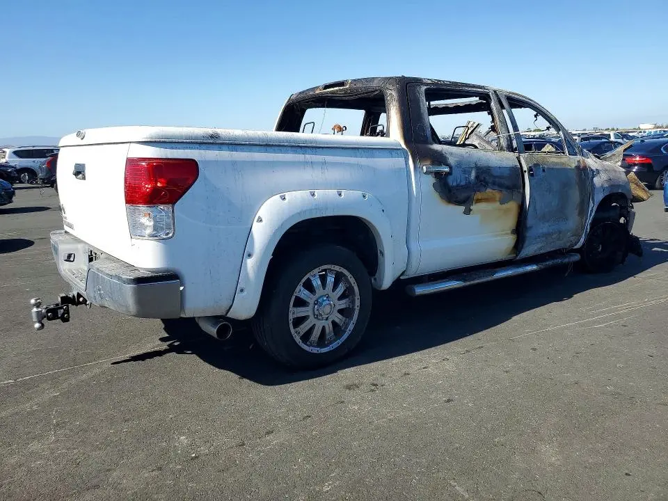 2012 TOYOTA TUNDRA CREWMAX SR5  