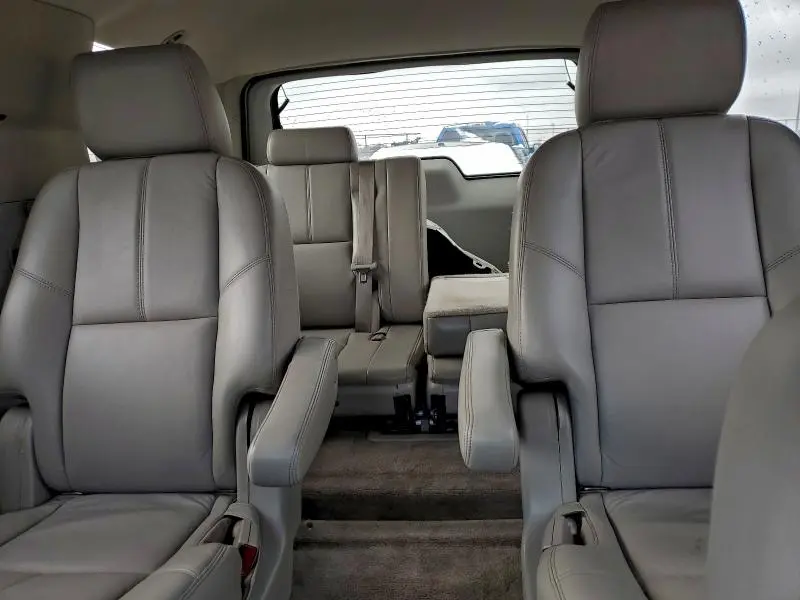 2011 CHEVROLET TAHOE K1500 LT  