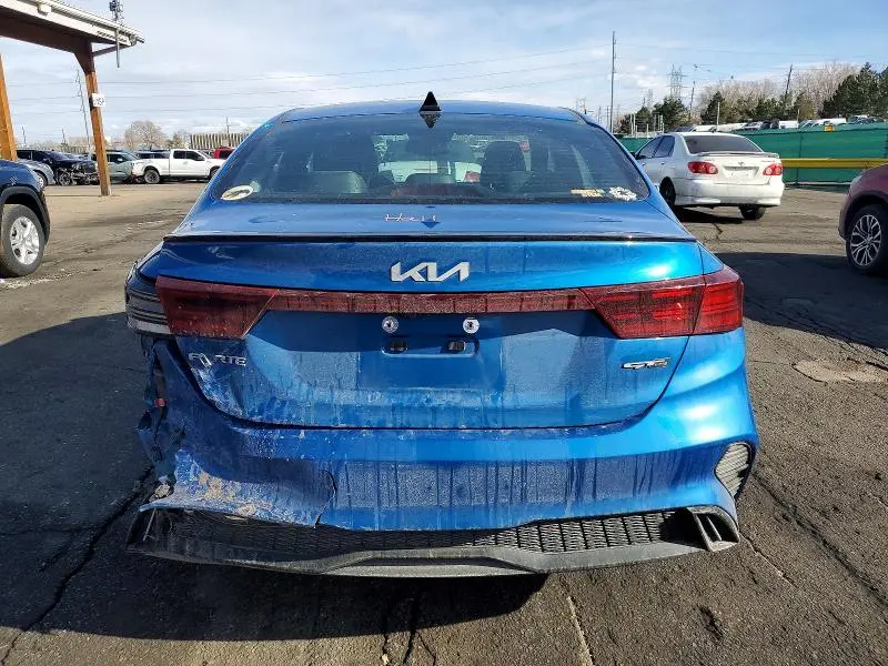 2022 KIA FORTE GT-LINE  