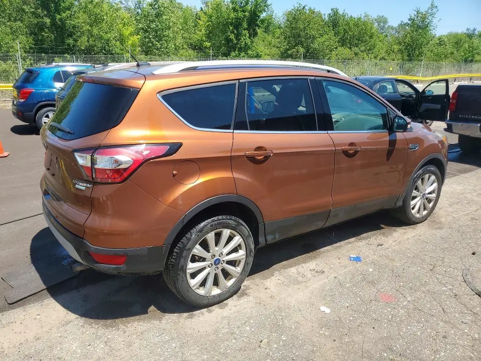 2017 FORD ESCAPE TITANIUM  