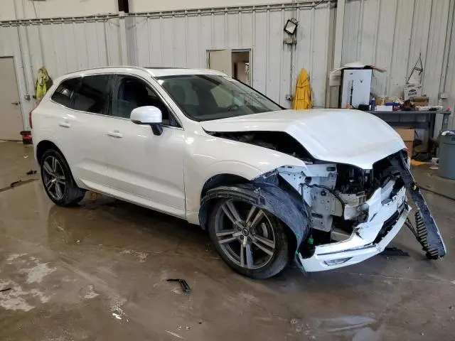2021 VOLVO XC60 T5 MOMENTUM  