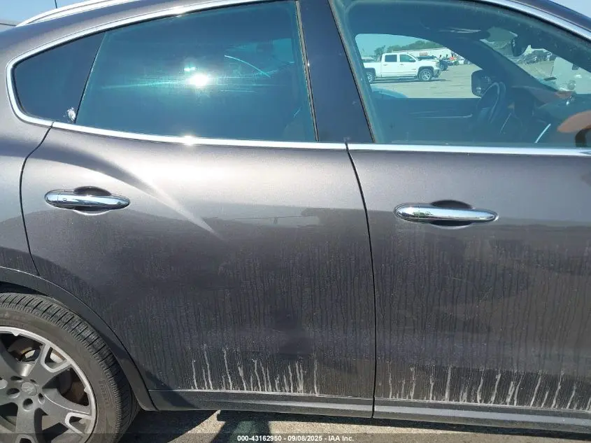 2018 MASERATI LEVANTE GRANLUSSO