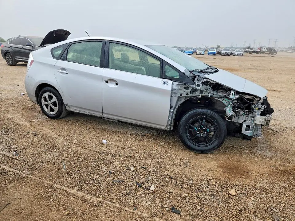 2015 TOYOTA PRIUS FOUR  