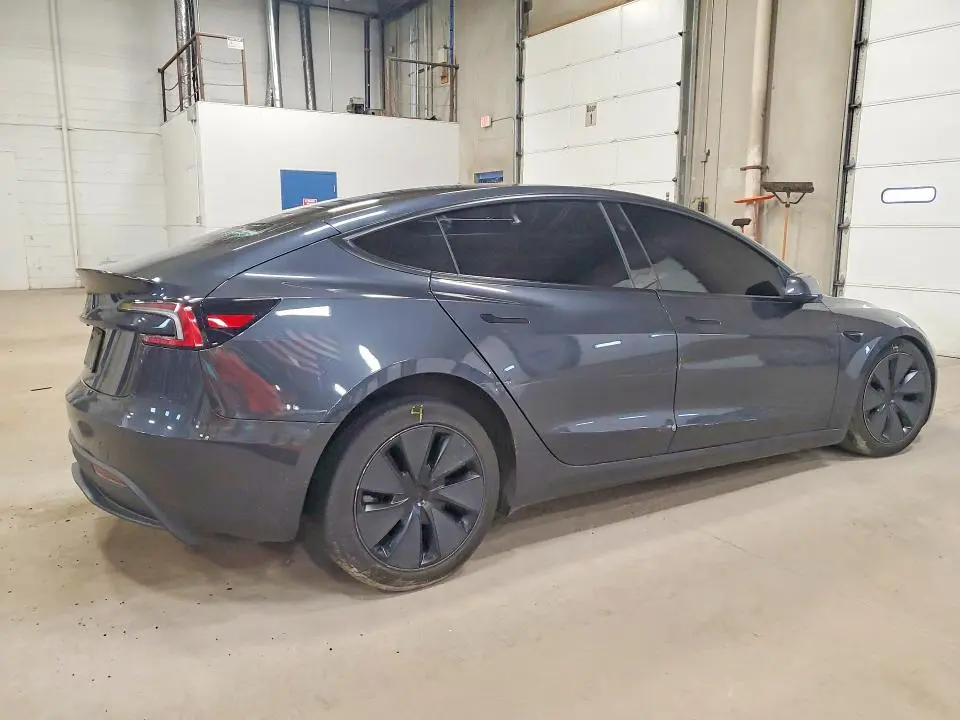 2025 TESLA MODEL 3   