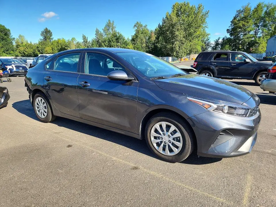 2024 KIA FORTE LX  