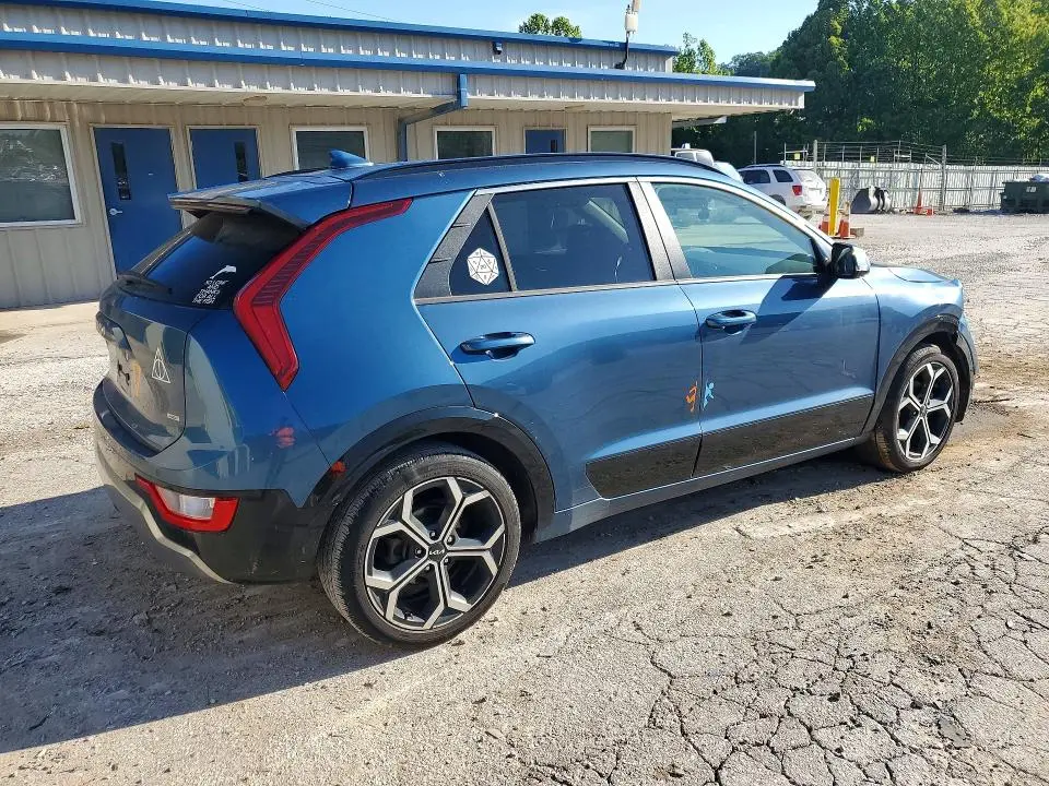 2023 KIA NIRO EX  