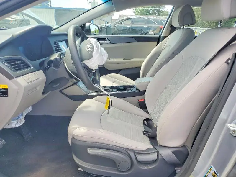 2017 HYUNDAI SONATA SE  