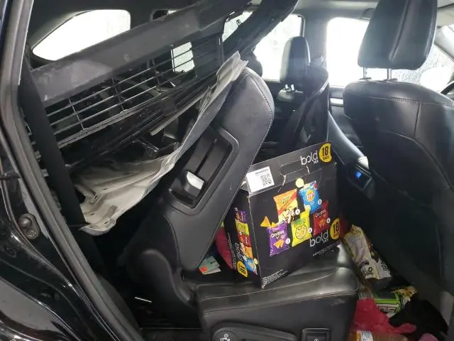 2017 TOYOTA HIGHLANDER SE  