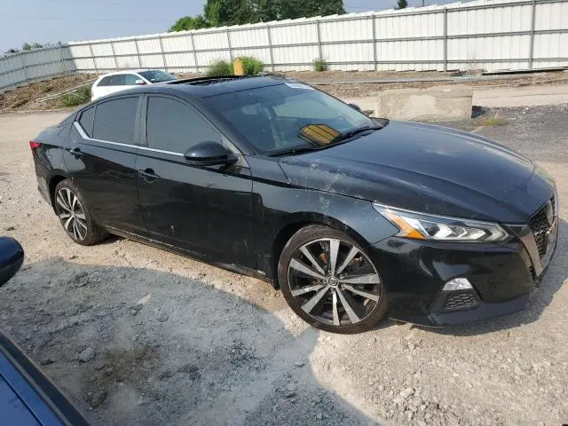 2019 NISSAN ALTIMA SR  