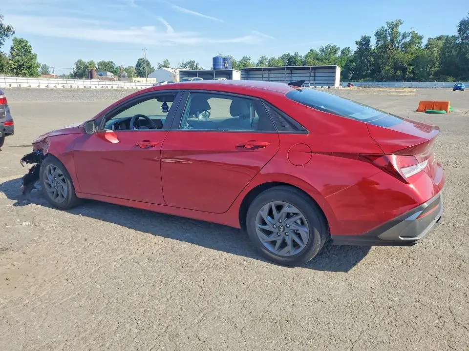2024 HYUNDAI ELANTRA SEL  