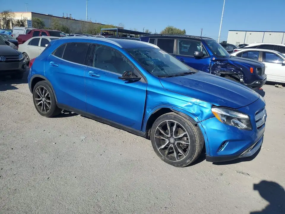 2015 MERCEDES-BENZ GLA 250 4MATIC  