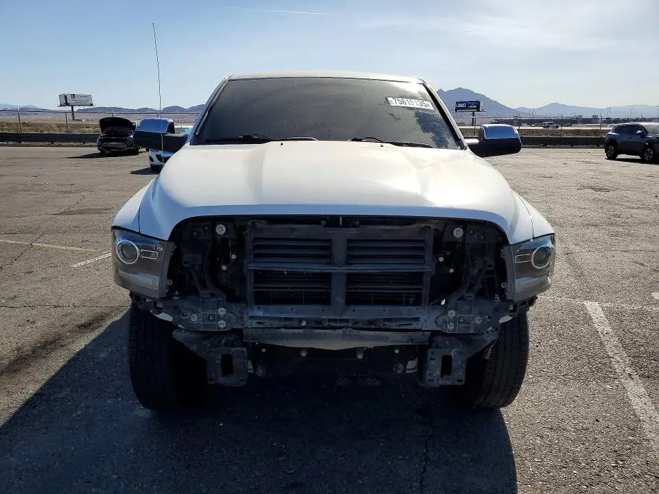 2016 RAM 1500 LARAMIE  