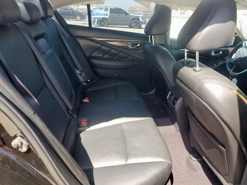 2018 INFINITI Q50 PURE