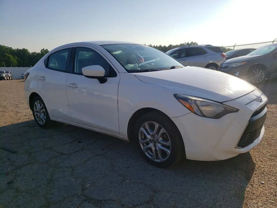 2018 TOYOTA YARIS IA BASE  