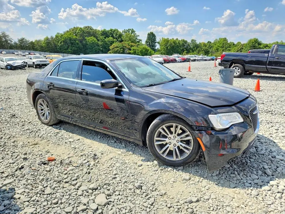 2017 CHRYSLER 300 LIMITED  
