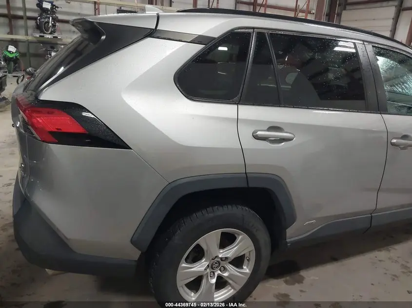 2020 TOYOTA RAV4 HYBRID LE