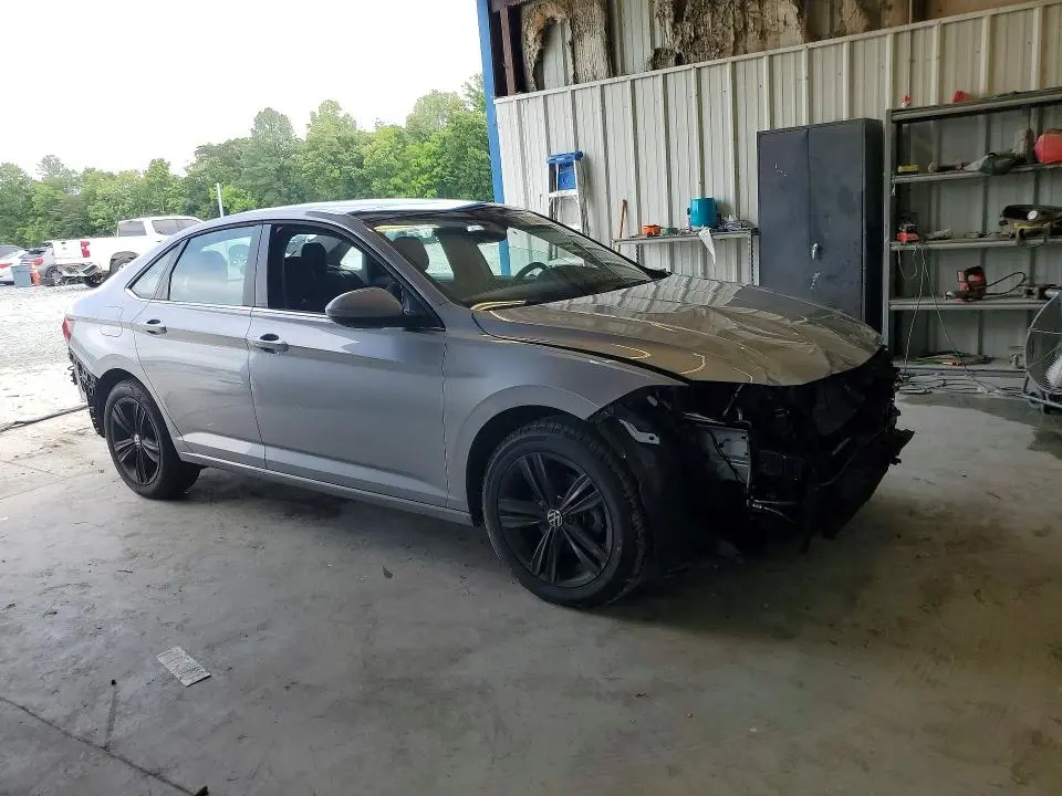 2022 VOLKSWAGEN JETTA SE  