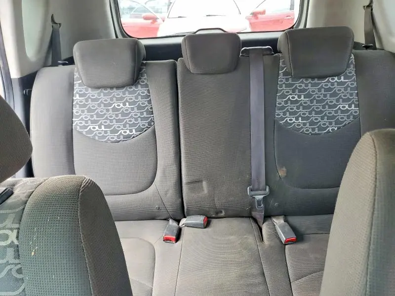 2010 KIA SOUL +  