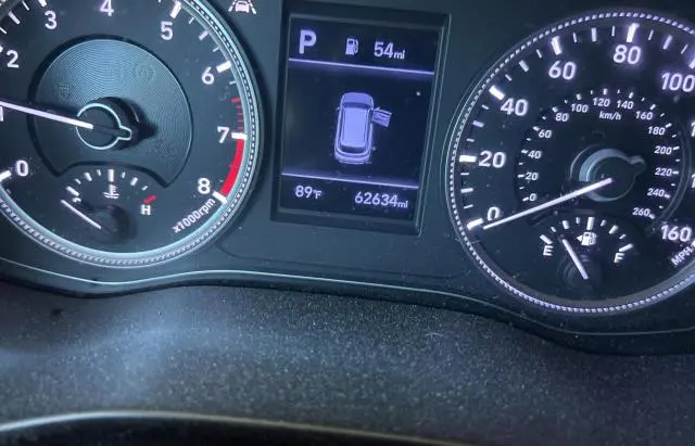 2019 HYUNDAI SANTA FE SE  