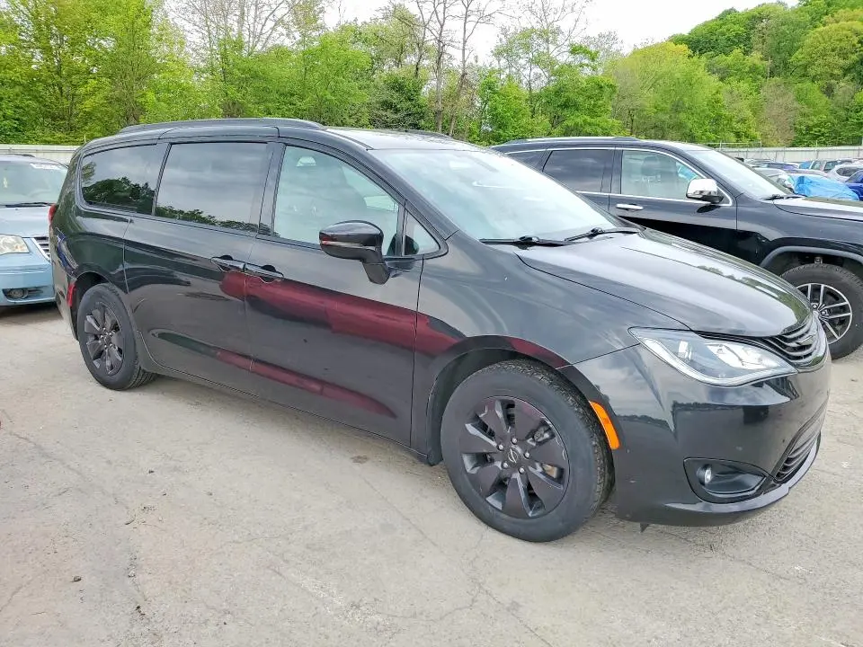 2019 CHRYSLER PACIFICA HYBRID LIMITED  