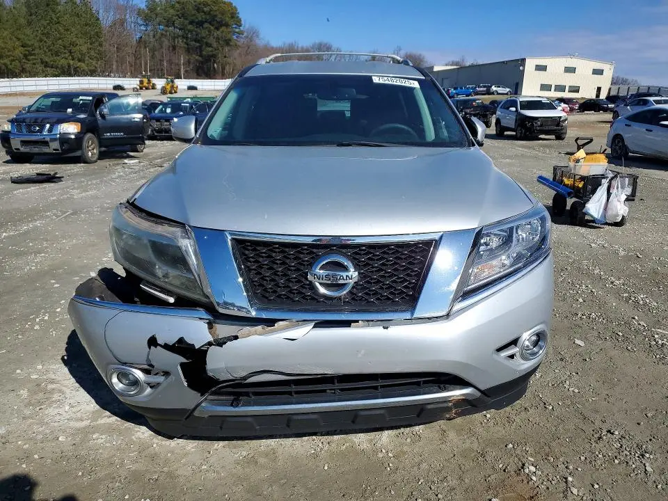 2015 NISSAN PATHFINDER S  