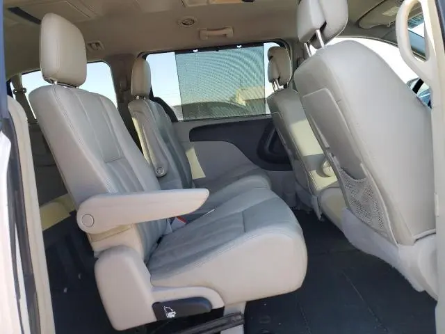 2013 CHRYSLER TOWN & COUNTRY TOURING L  