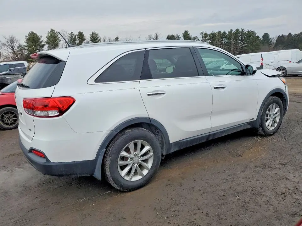 2016 KIA SORENTO LX  