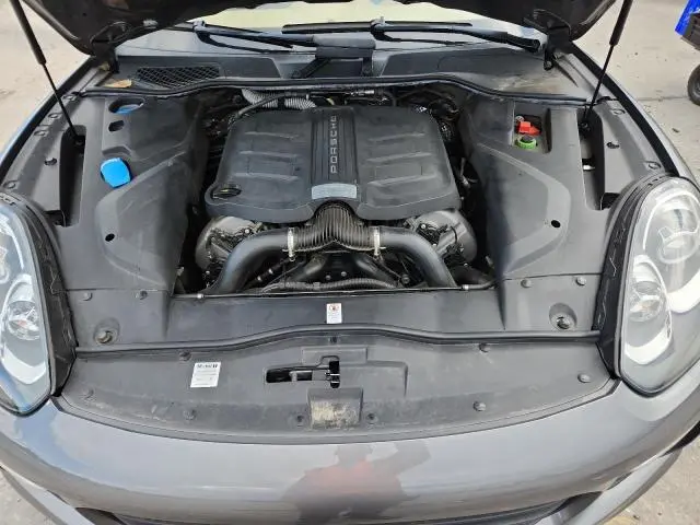 2017 PORSCHE CAYENNE S  