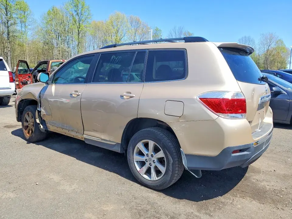 2012 TOYOTA HIGHLANDER BASE  