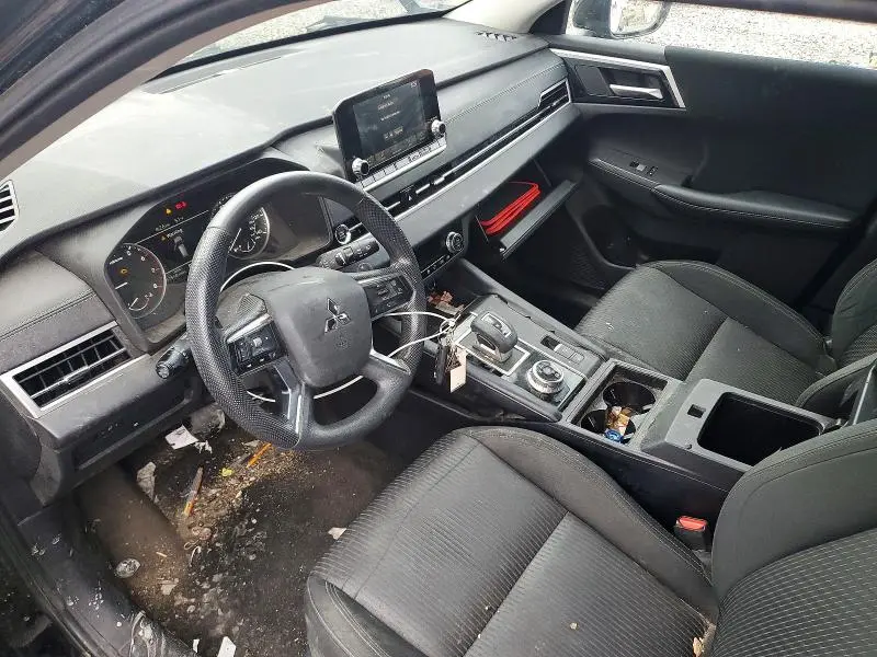 2022 MITSUBISHI OUTLANDER ES  