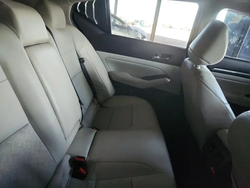 2023 NISSAN ALTIMA SL  