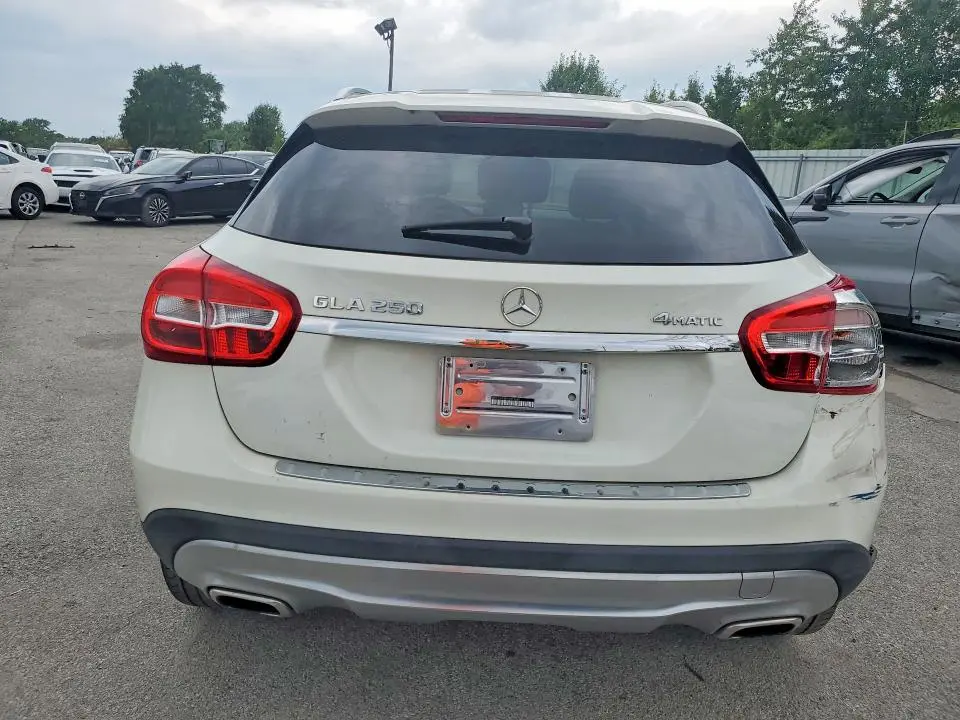 2017 MERCEDES-BENZ GLA 250 4MATIC  
