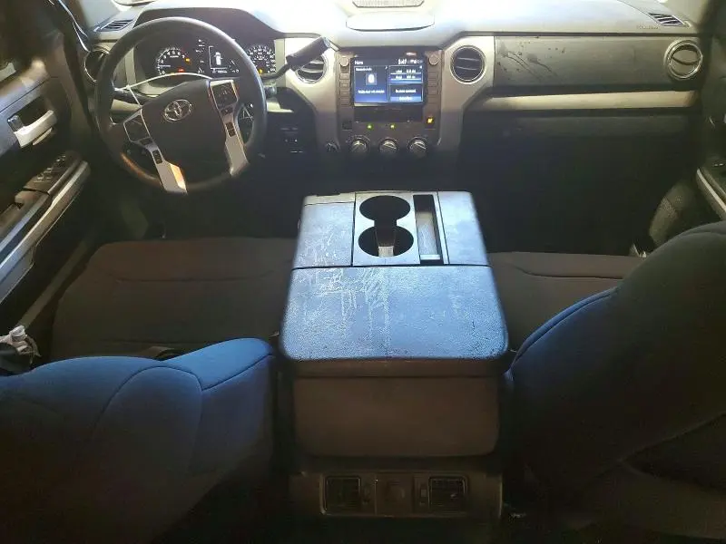 2021 TOYOTA TUNDRA SR5  