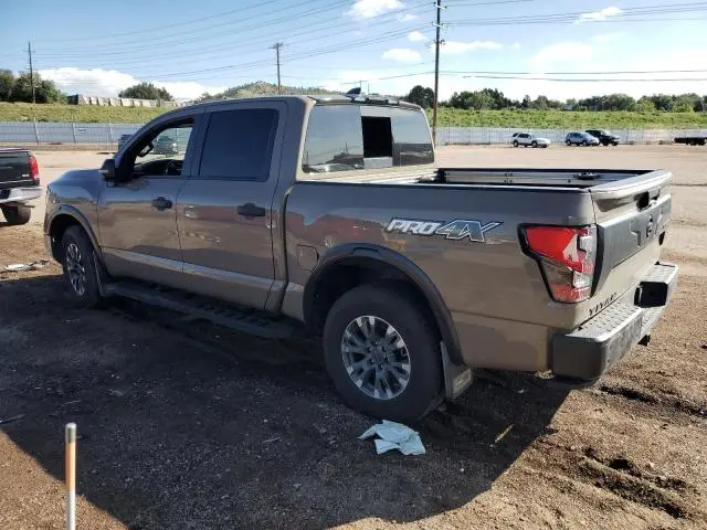2022 NISSAN TITAN SV  