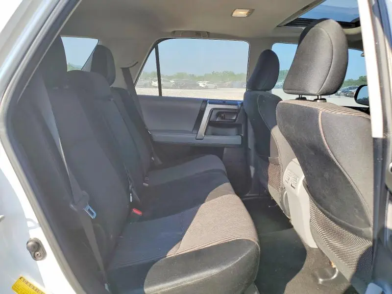 2011 TOYOTA 4RUNNER SR5  