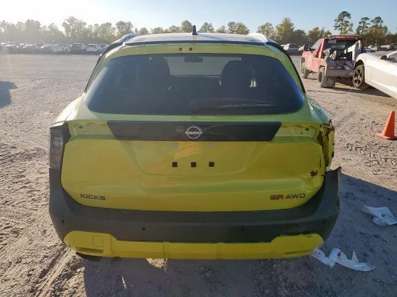 2025 NISSAN KICKS SR  