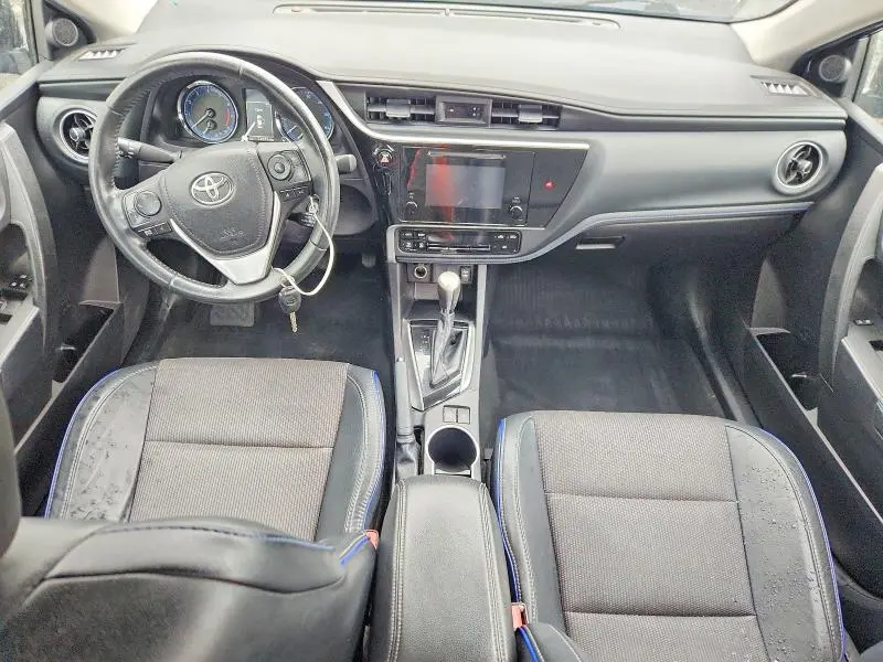 2019 TOYOTA COROLLA SE  