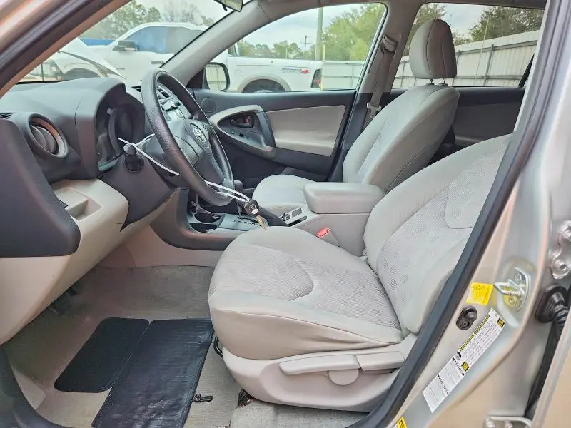 2011 TOYOTA RAV4 BASE  