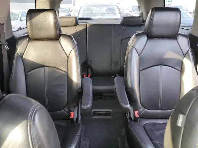 2013 GMC ACADIA SLT-2  