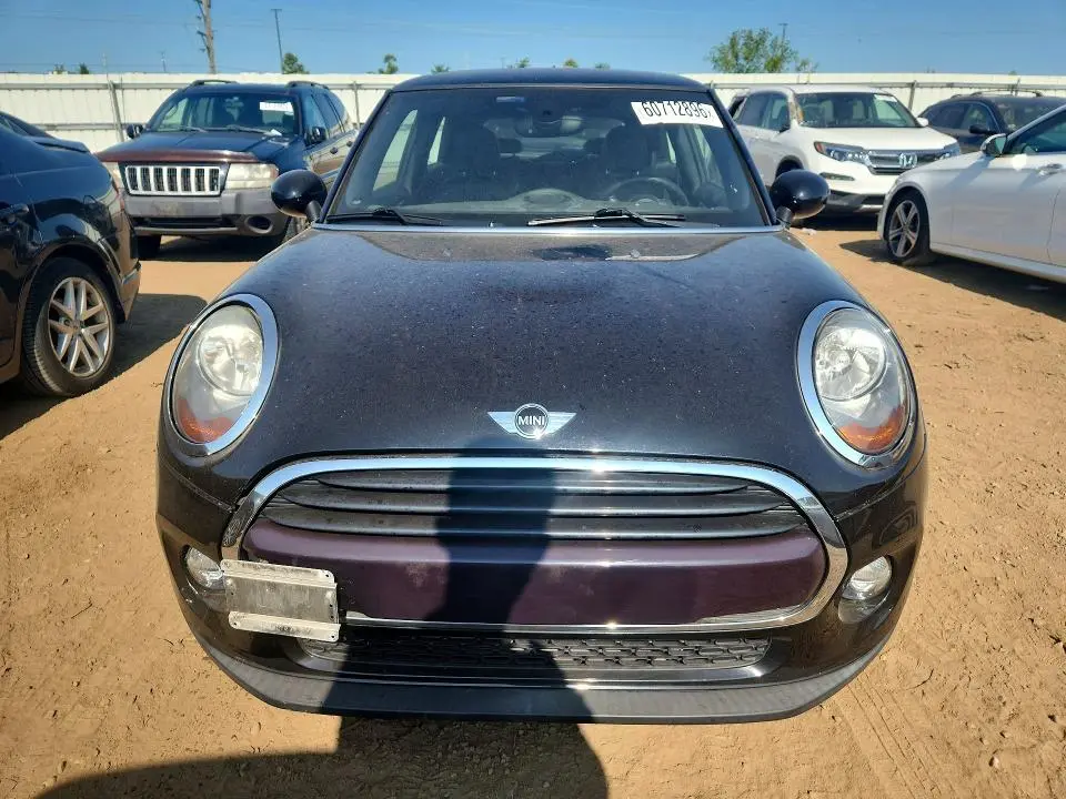 2016 MINI COOPER   