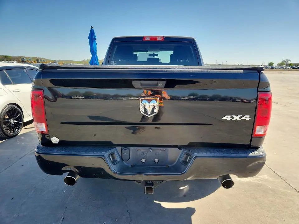 2012 DODGE RAM 1500 ST  